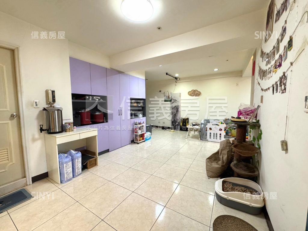 近中山醫三房附車位房屋室內格局與周邊環境