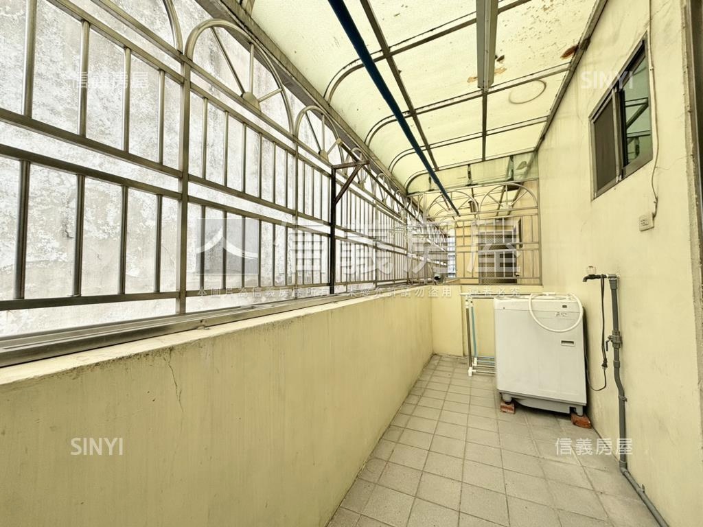 怡平路採光優質面寬雙車墅房屋室內格局與周邊環境