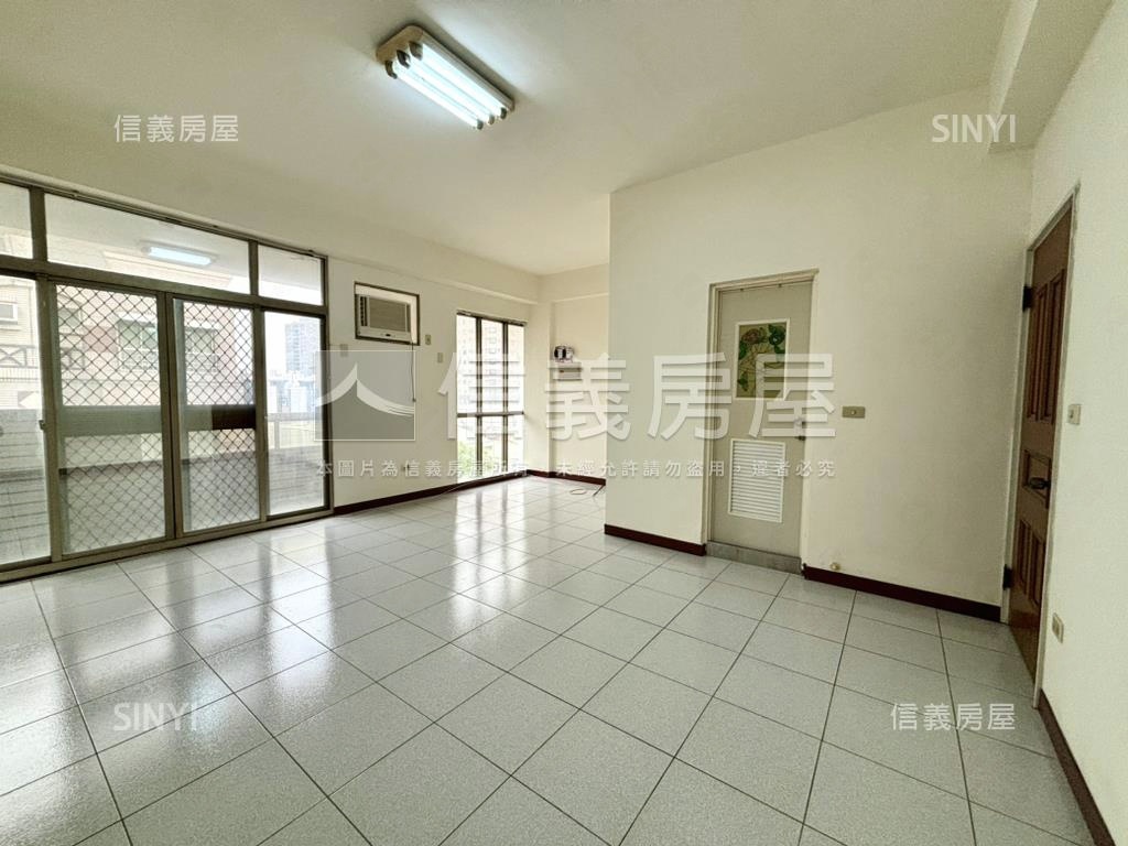 怡平路採光優質面寬雙車墅房屋室內格局與周邊環境