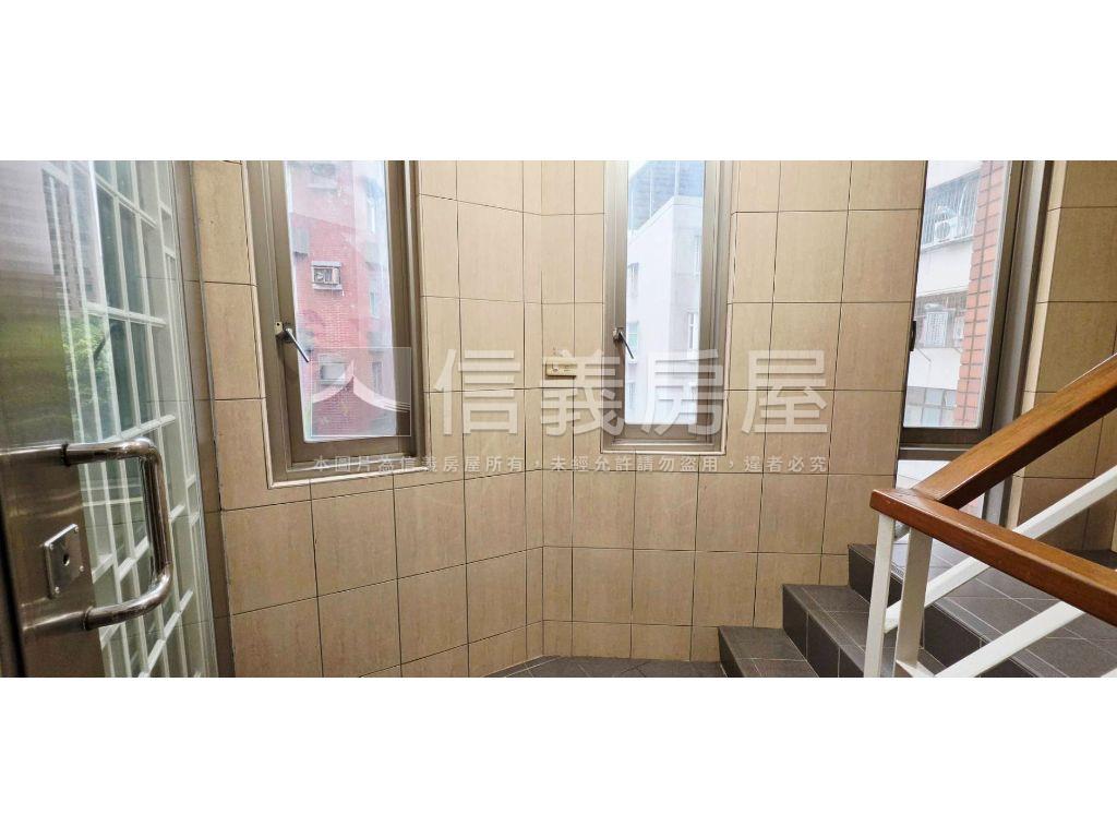 一層一戶景興景豐公園美宅房屋室內格局與周邊環境