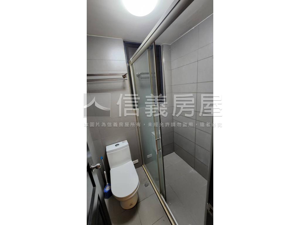 澄品硯兩房車位稀有釋出房屋室內格局與周邊環境