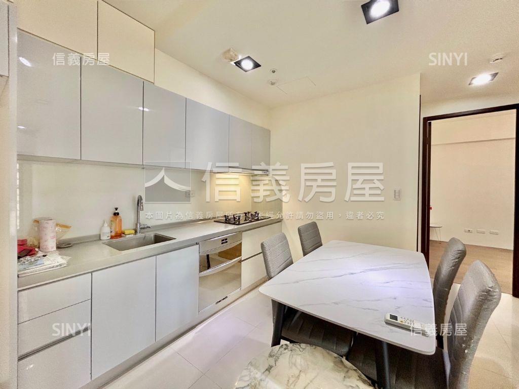 專任～外棟三房ＳＫＹ１房屋室內格局與周邊環境