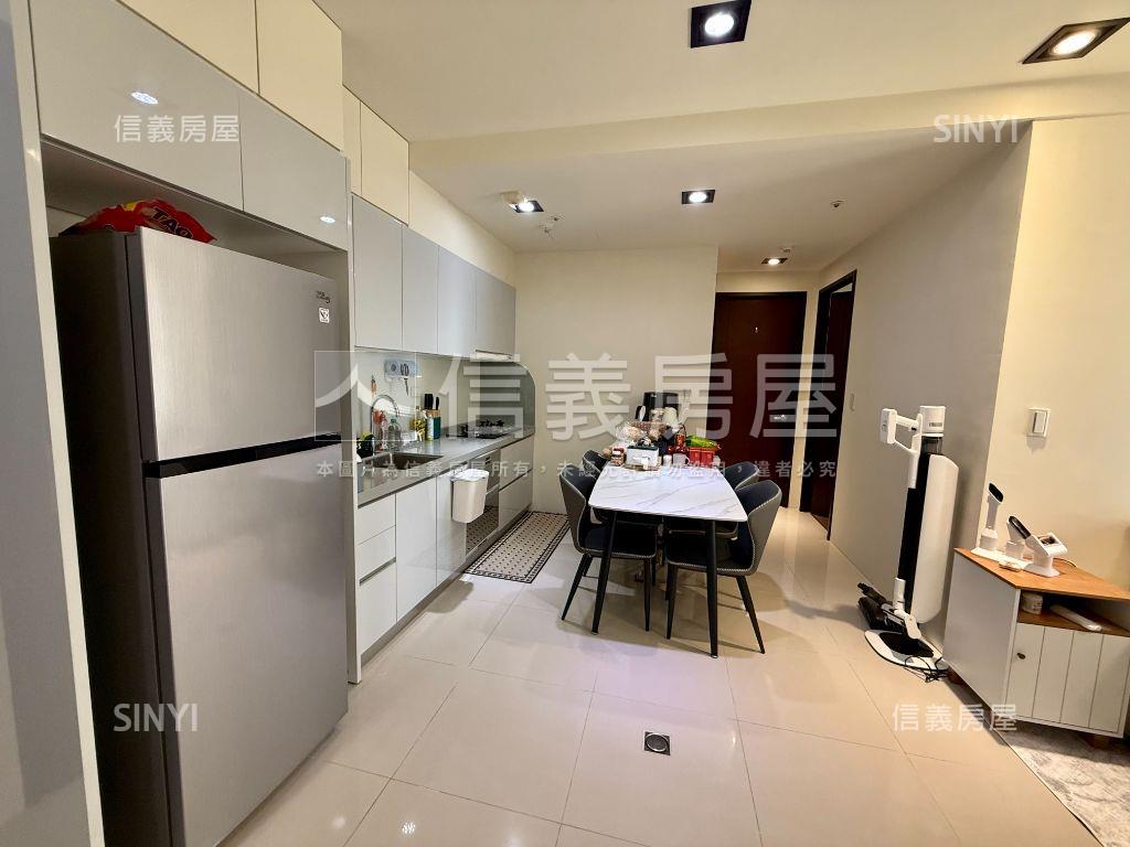 專任～外棟三房ＳＫＹ１房屋室內格局與周邊環境