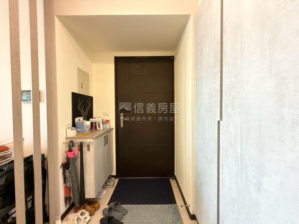 專任禮享城溫馨二房車位房屋室內格局與周邊環境