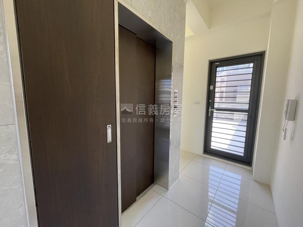 近南寮國小電梯透天房屋室內格局與周邊環境