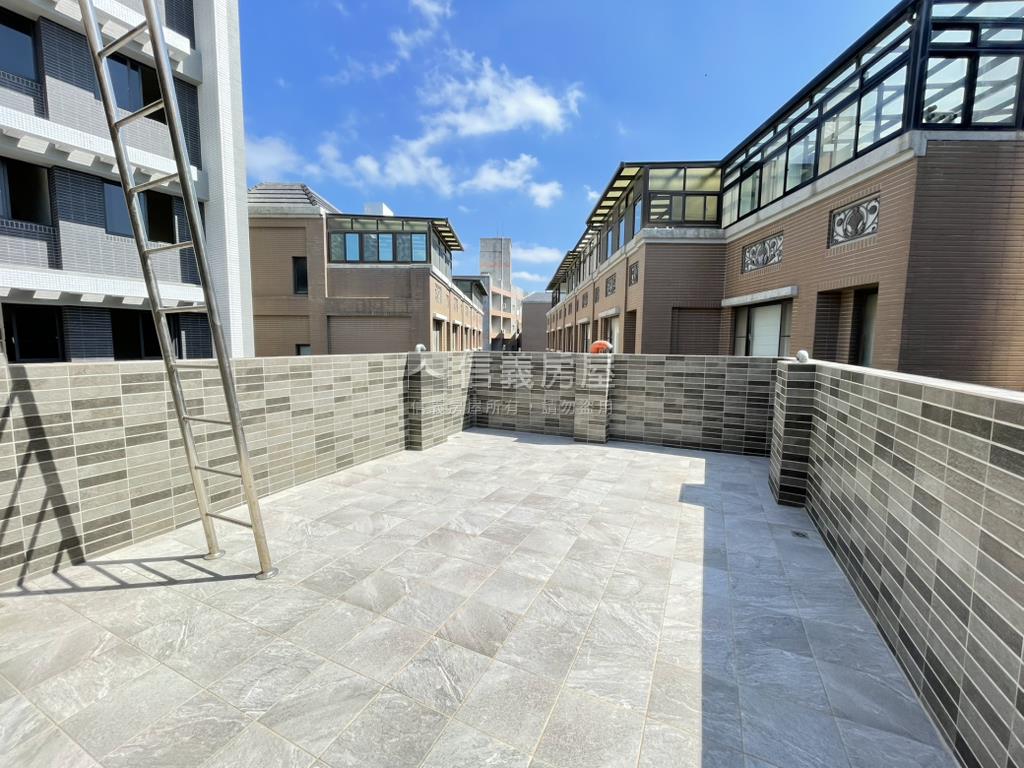 近南寮國小電梯透天房屋室內格局與周邊環境