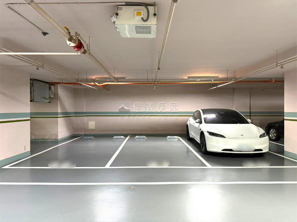 香榭高樓典雅兩房平車房屋室內格局與周邊環境