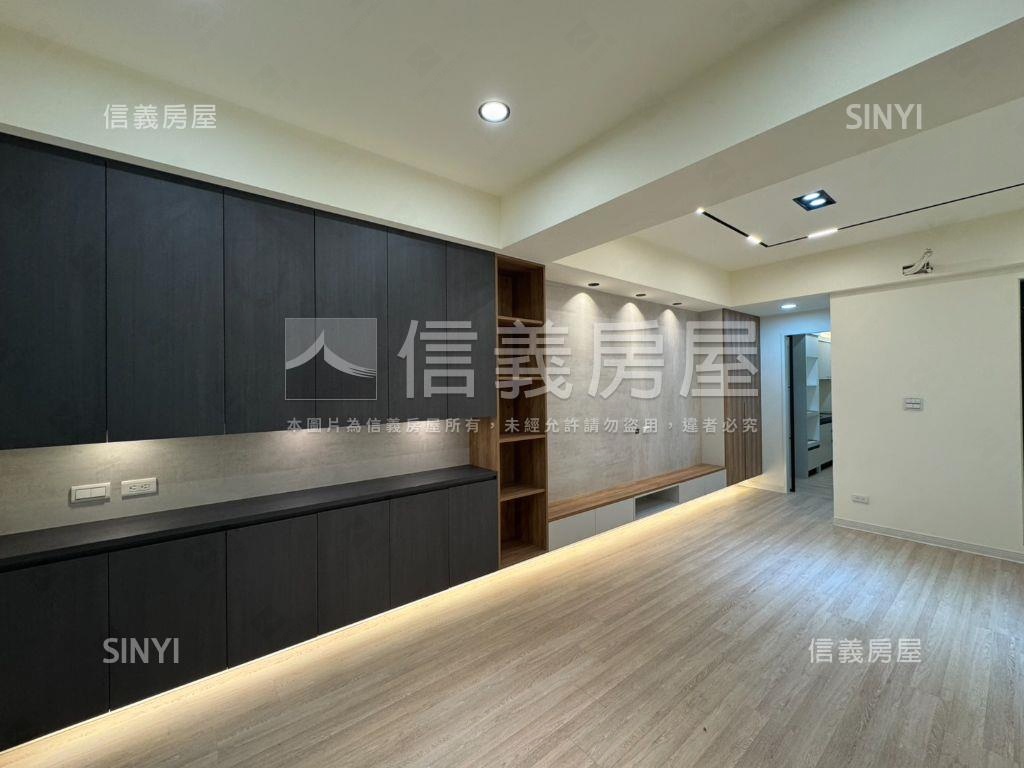 膝蓋救星二樓中誠街超美宅房屋室內格局與周邊環境