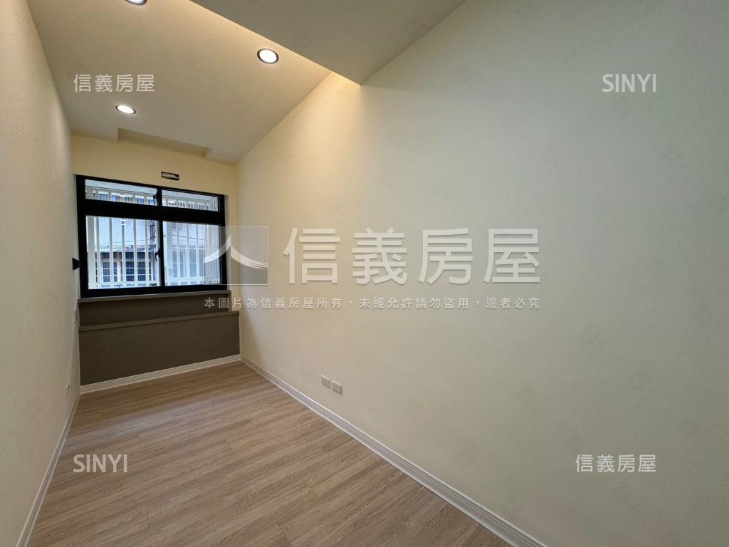 膝蓋救星二樓中誠街超美宅房屋室內格局與周邊環境