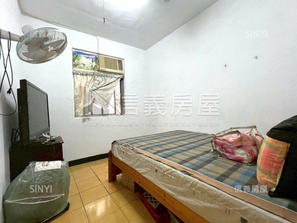 安康臨路邊間４房公寓房屋室內格局與周邊環境