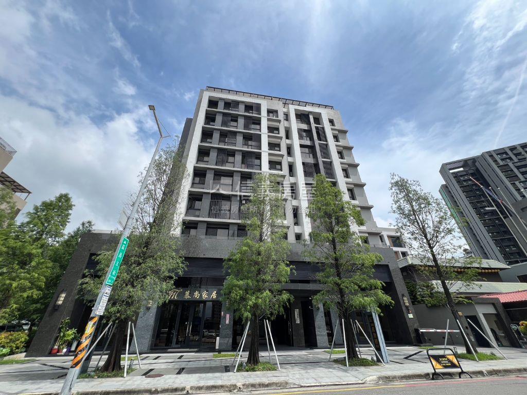 千鳥格２房平面車位美裝潢房屋室內格局與周邊環境