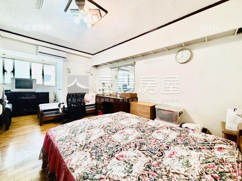 附中學區電梯四房兩廳兩衛房屋室內格局與周邊環境