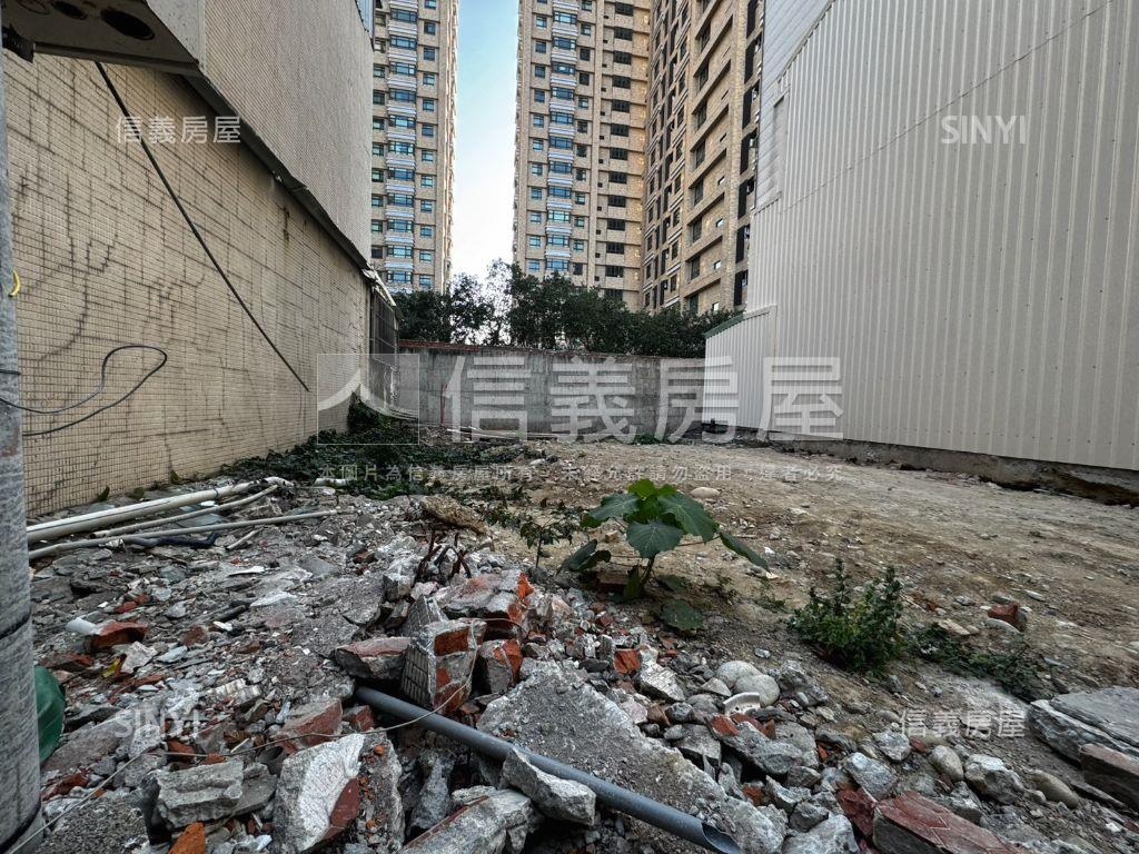 北區面寬約８米土地房屋室內格局與周邊環境