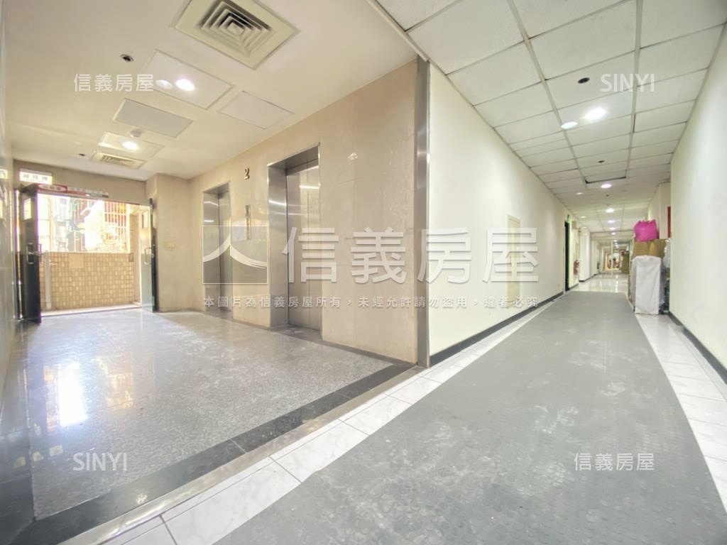 西門【爵市】。邊間辦公房屋室內格局與周邊環境