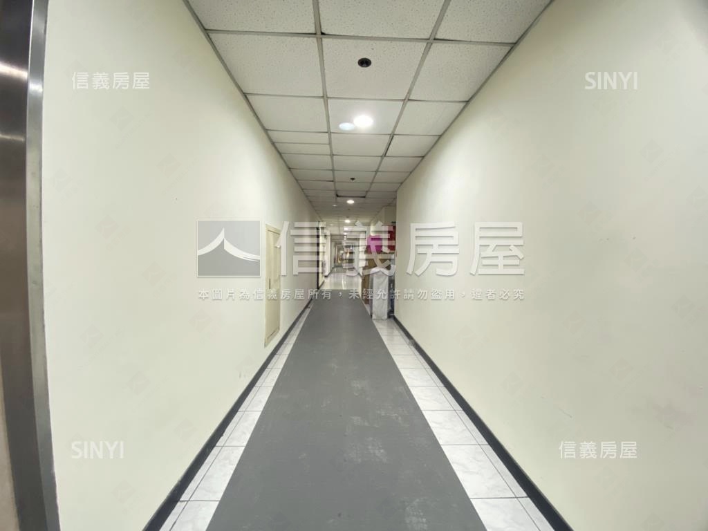 西門【爵市】。邊間辦公房屋室內格局與周邊環境