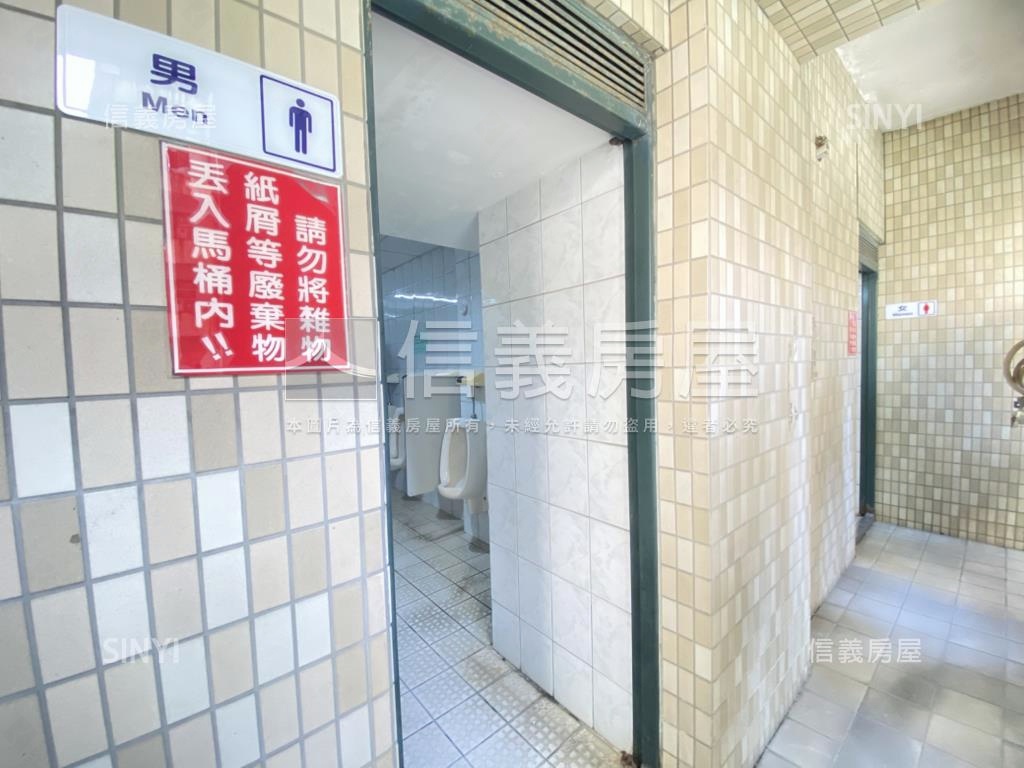 西門【爵市】。邊間辦公房屋室內格局與周邊環境