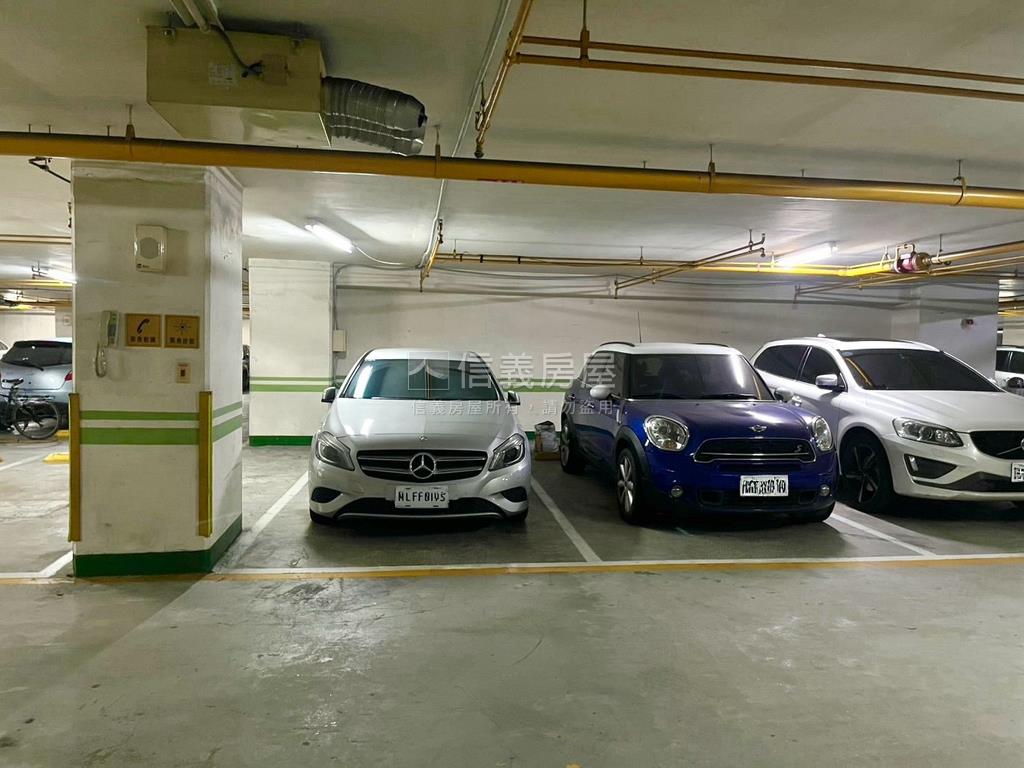 經典皇家大四房平車房屋室內格局與周邊環境