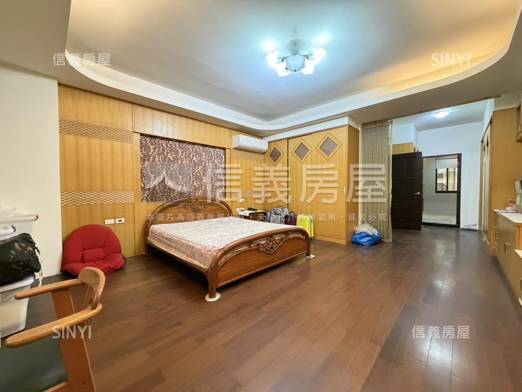 北屯近葳格大面寬別墅房屋室內格局與周邊環境