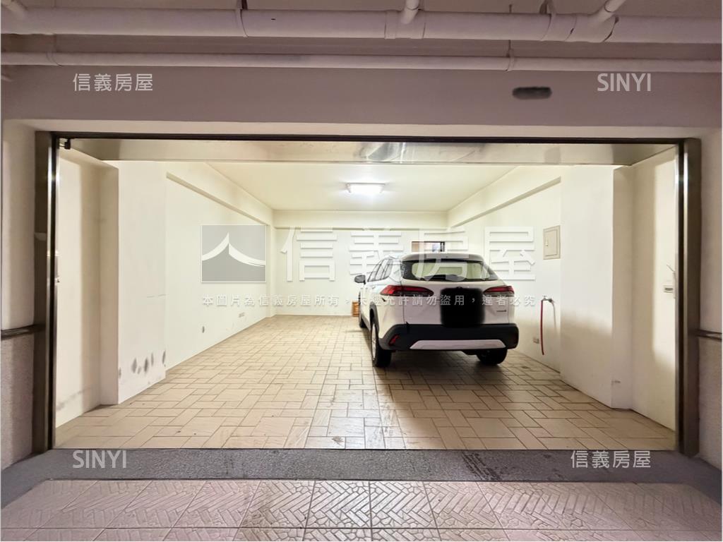 北屯近葳格大面寬別墅房屋室內格局與周邊環境