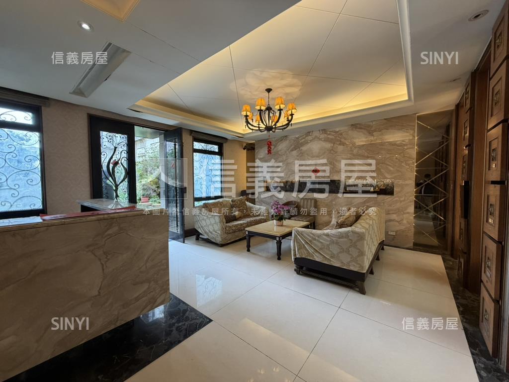 北屯近葳格大面寬別墅房屋室內格局與周邊環境