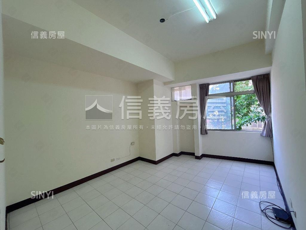 三多商圈美的優質店面房屋室內格局與周邊環境