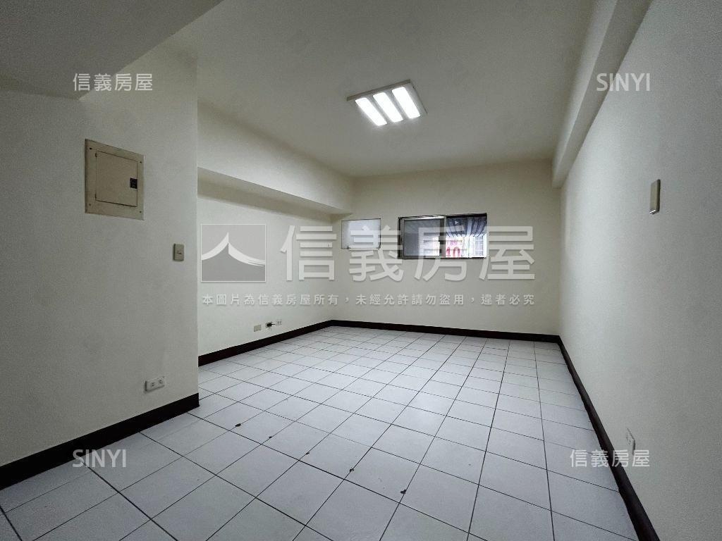 三多商圈美的優質店面房屋室內格局與周邊環境
