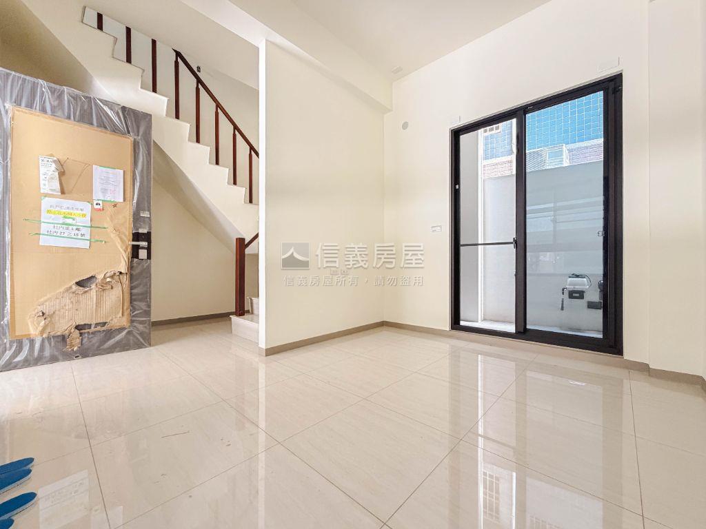 新市｜煌聖大鉅全新車墅房屋室內格局與周邊環境