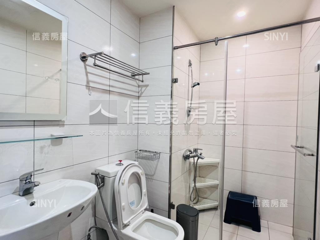 專任＊名軒夢享家三房車位房屋室內格局與周邊環境