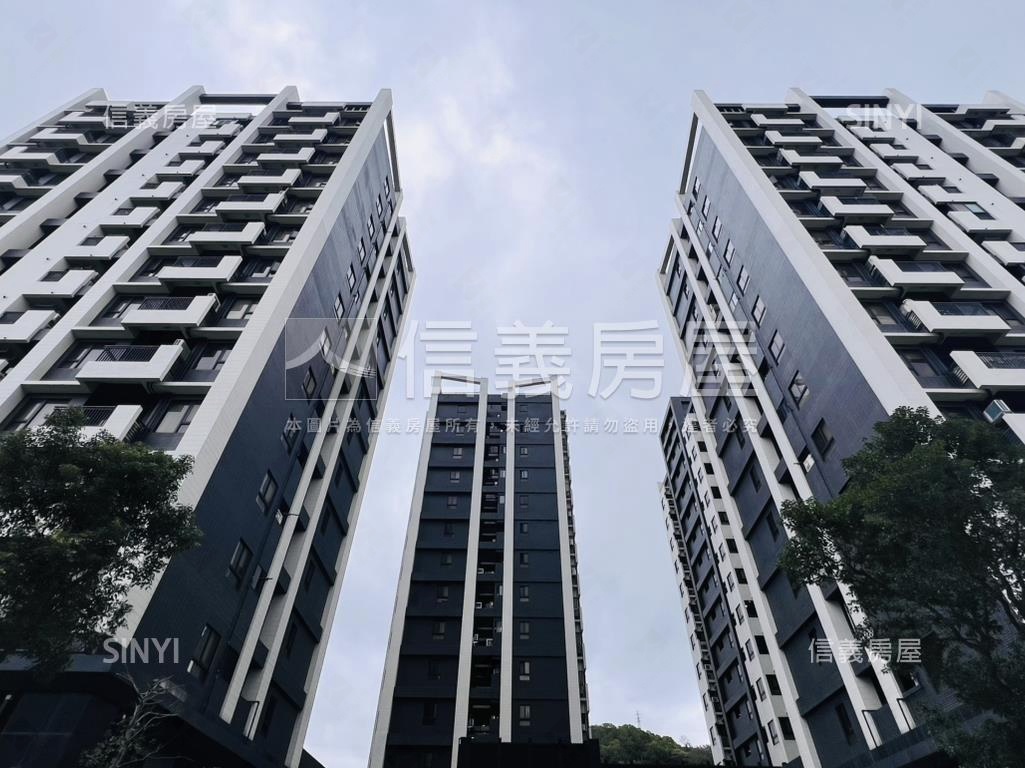 專任＊名軒夢享家三房車位房屋室內格局與周邊環境