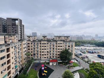 專任＊名軒夢享家三房車位