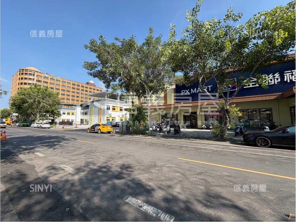 近誠品碳佐麻里三面採光寓房屋室內格局與周邊環境
