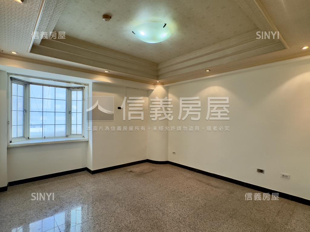 長榮路一段．三房車位宅房屋室內格局與周邊環境