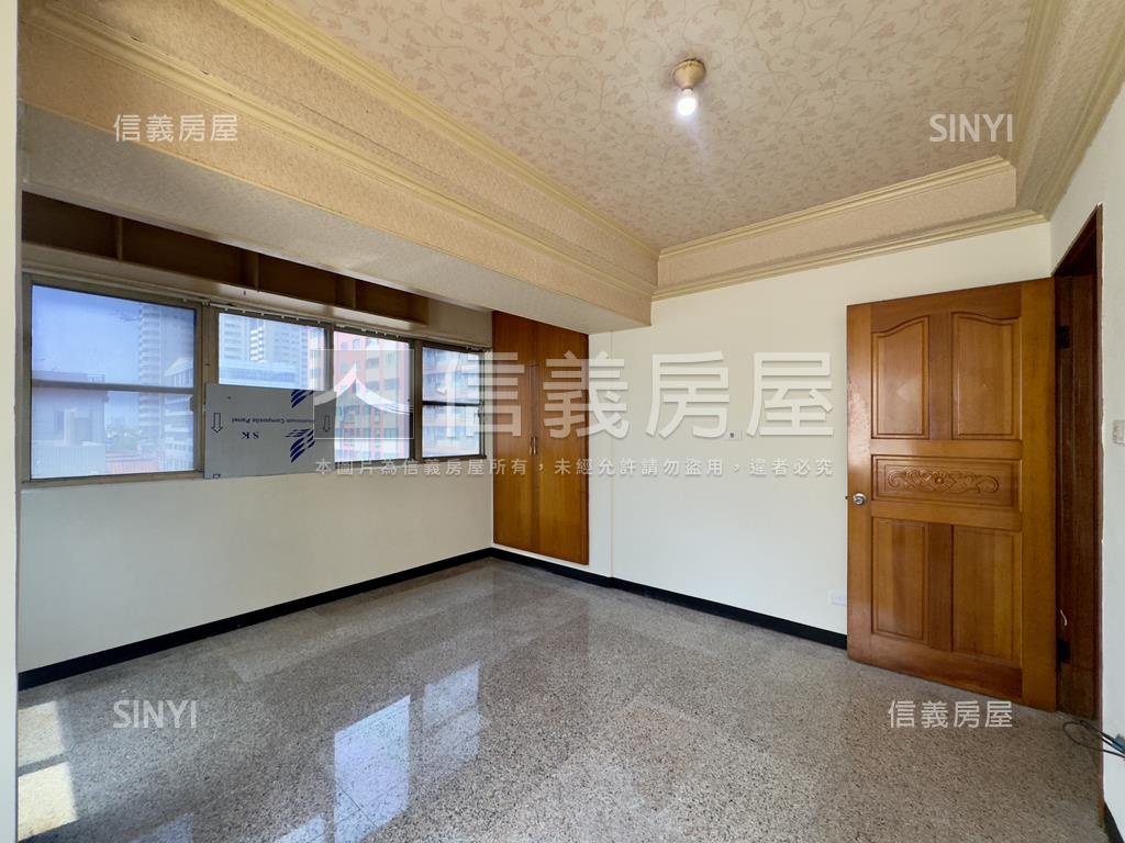 長榮路一段．三房車位宅房屋室內格局與周邊環境