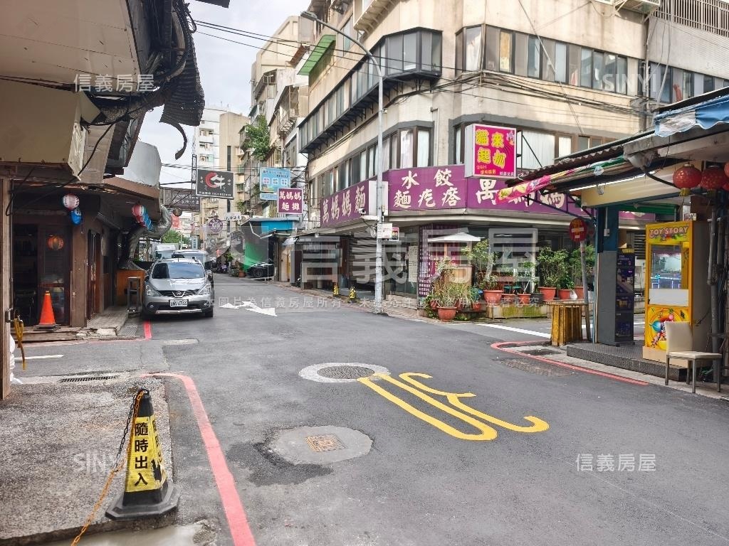 林森北三、四樓共１１戶房屋室內格局與周邊環境