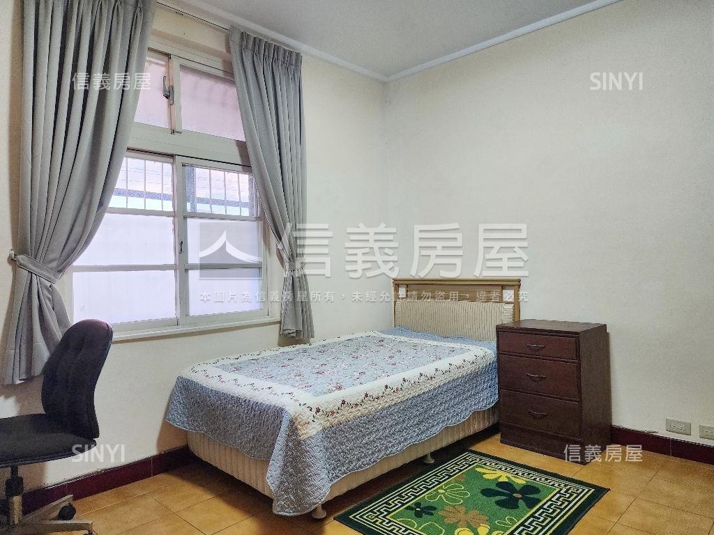 坐北朝南天母別墅景色絕佳房屋室內格局與周邊環境