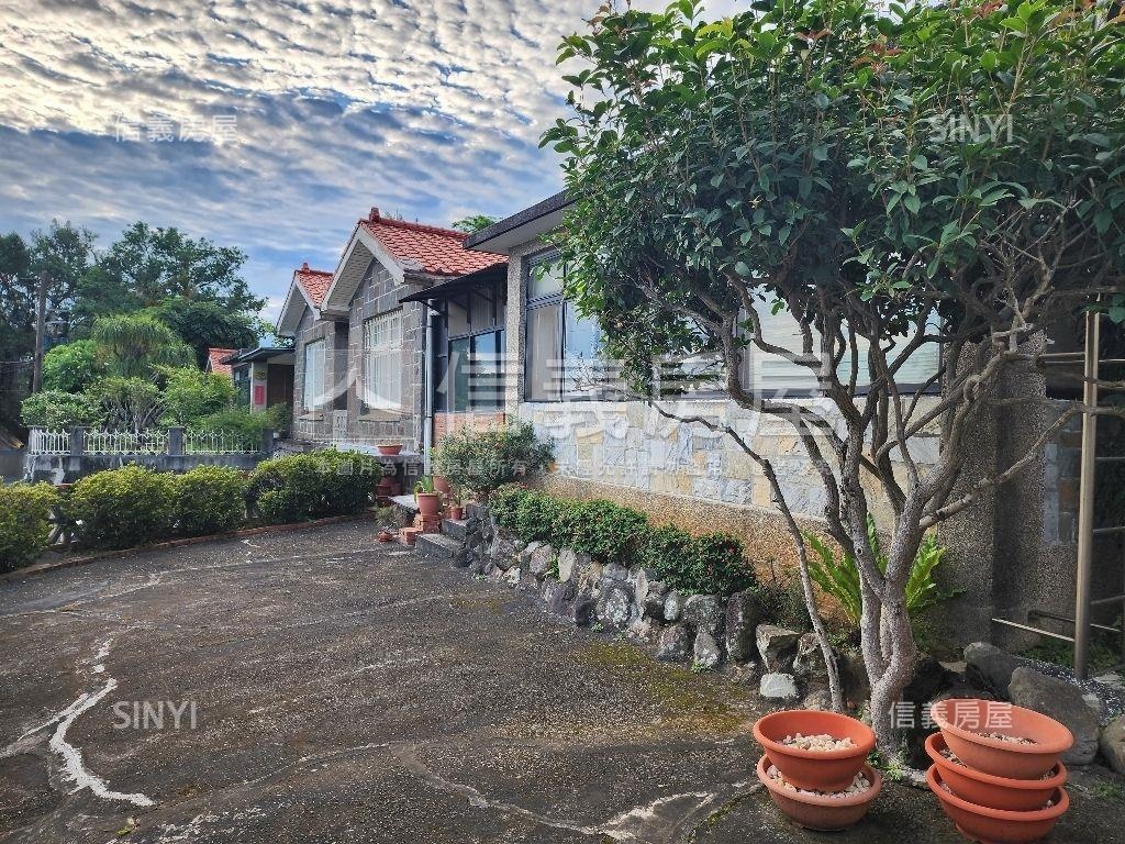 坐北朝南天母別墅景色絕佳房屋室內格局與周邊環境