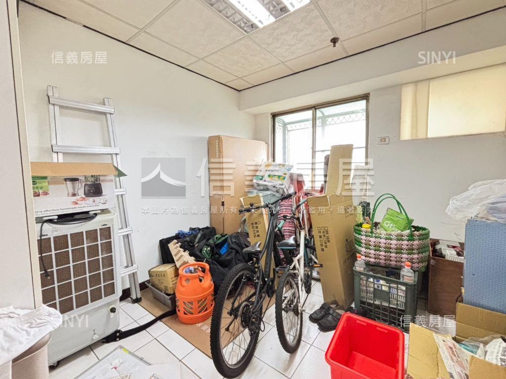 ★中科四房次頂樓附車位★房屋室內格局與周邊環境