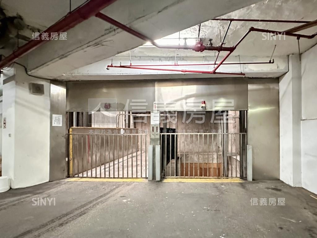 力行路黃金店面！！房屋室內格局與周邊環境
