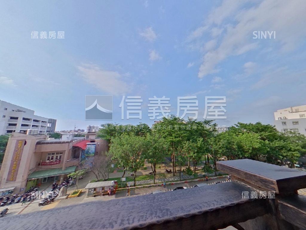 君悅面公園四房雙平面車位房屋室內格局與周邊環境