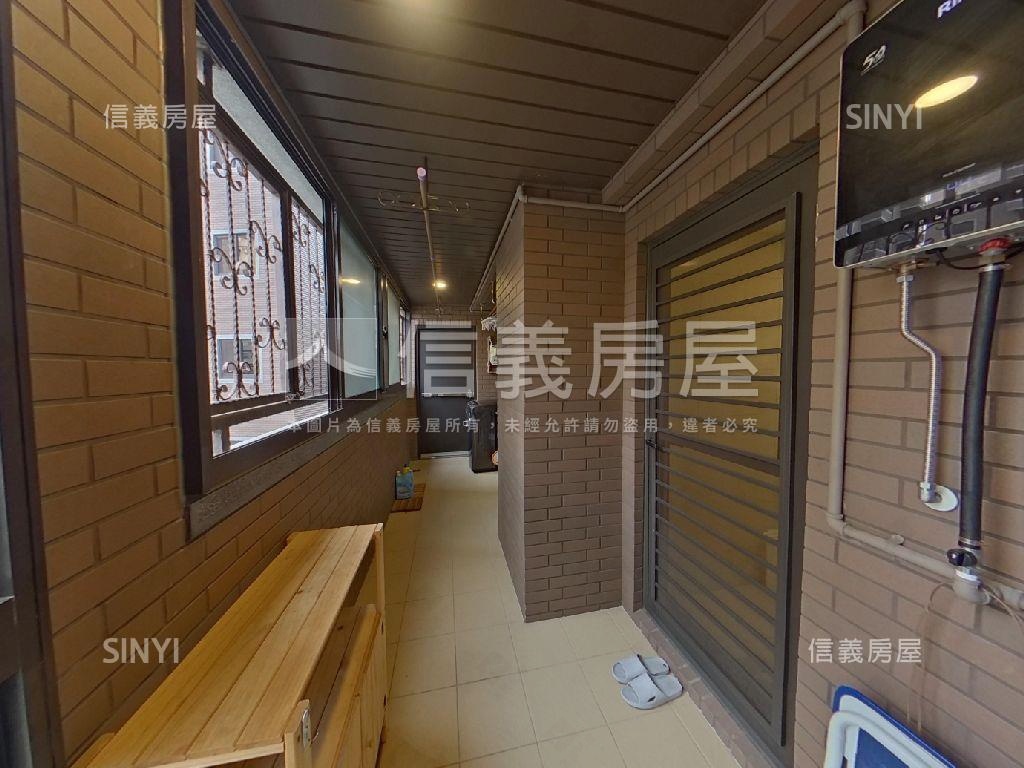 君悅面公園四房雙平面車位房屋室內格局與周邊環境