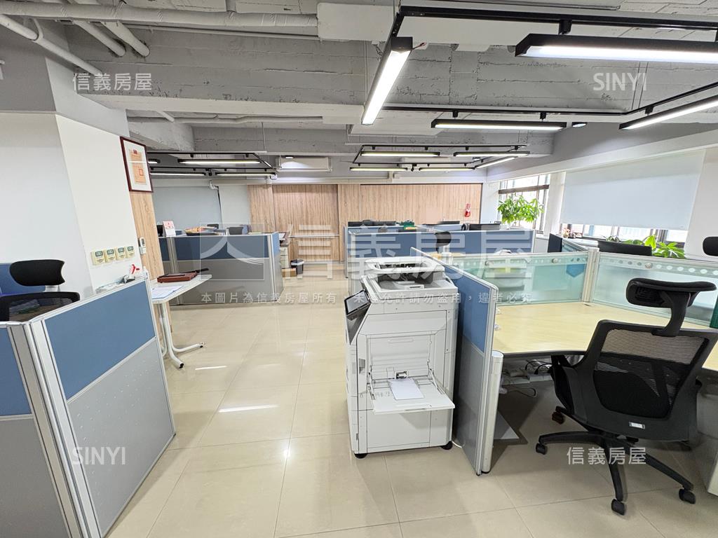 松江南京百坪純辦附車位房屋室內格局與周邊環境