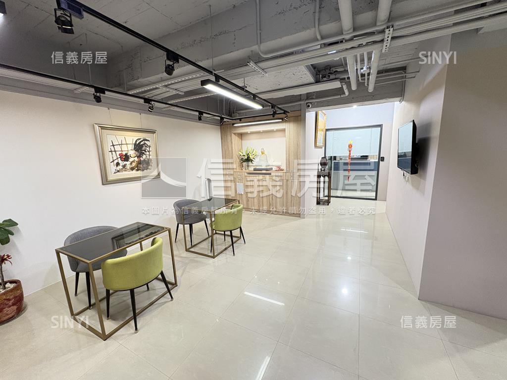 松江南京百坪純辦附車位房屋室內格局與周邊環境