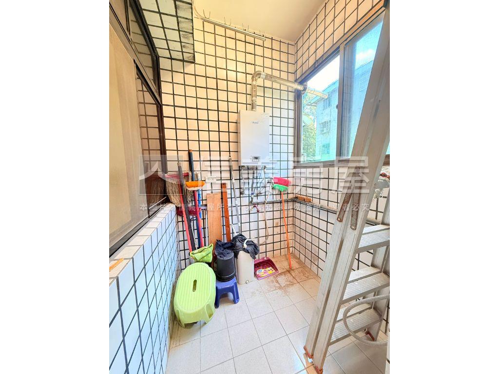 永富萬世低公設２房房屋室內格局與周邊環境