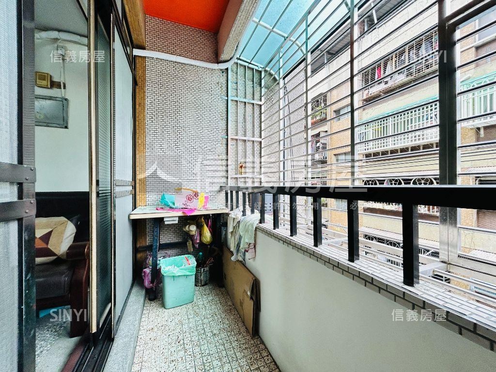 近三重商工黃金三樓房屋室內格局與周邊環境