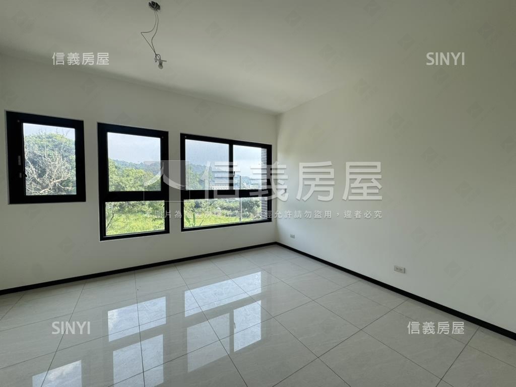 新竹關西藏山別墅房屋室內格局與周邊環境