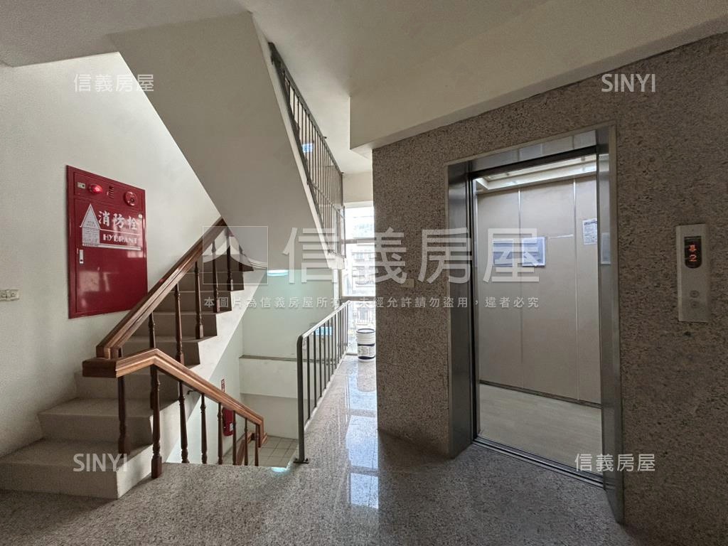 近園區光復路有陽台套房房屋室內格局與周邊環境