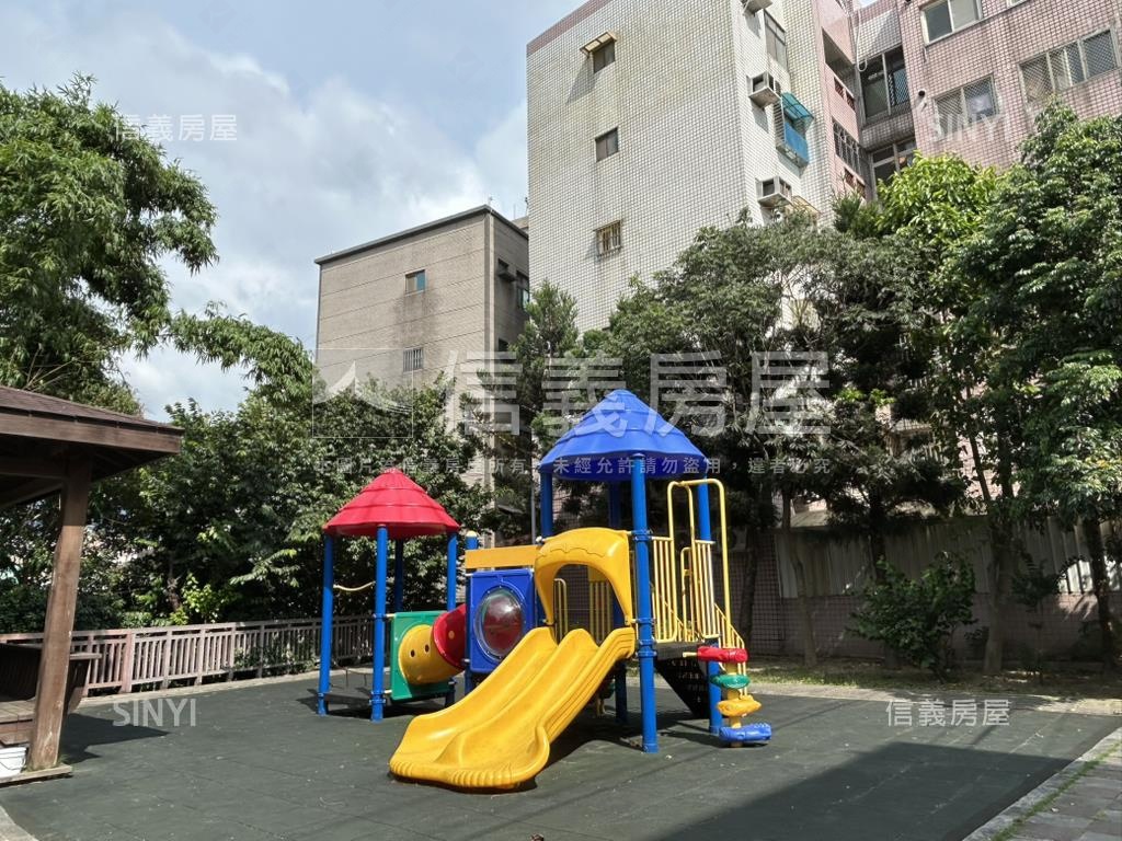 近園區光復路有陽台套房房屋室內格局與周邊環境
