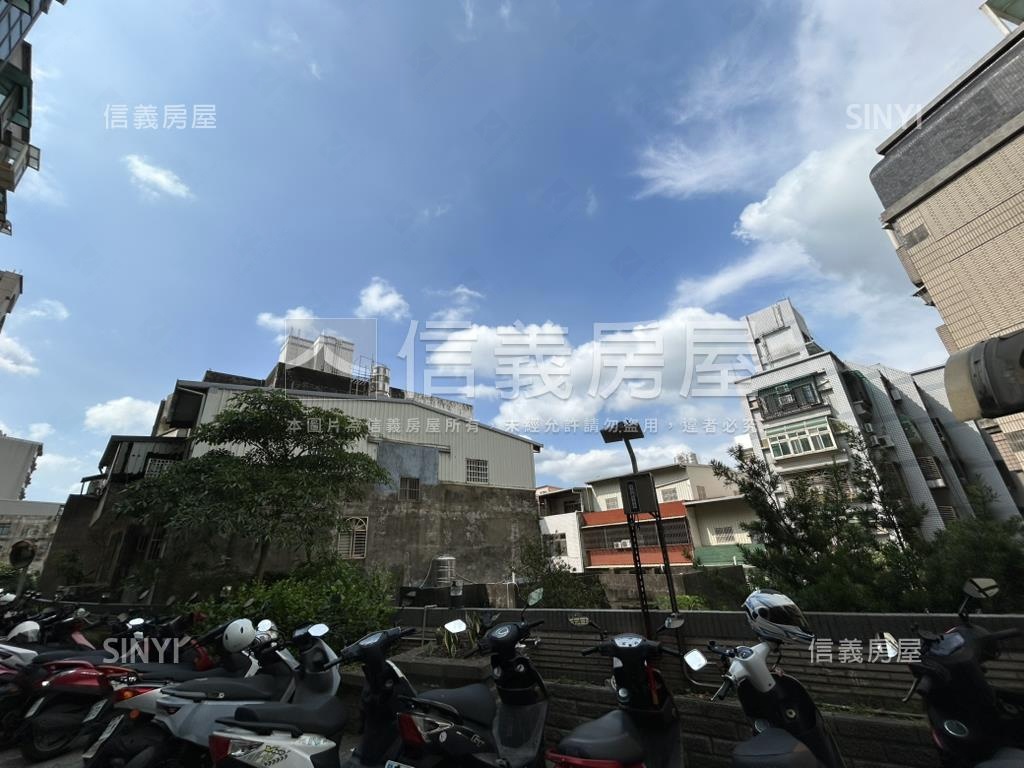 近園區光復路有陽台套房房屋室內格局與周邊環境