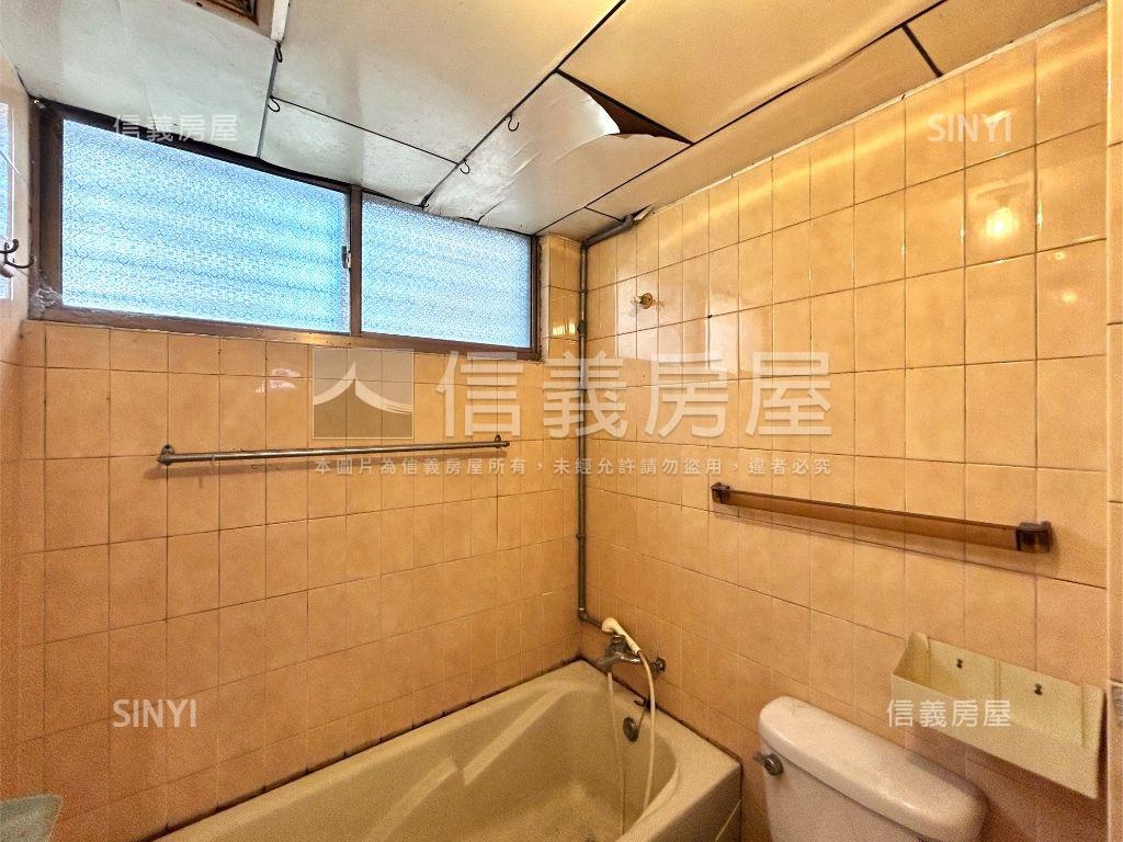 近未來捷運★實小南門學區房屋室內格局與周邊環境