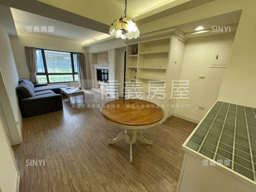 歐洲村路易美裝三房車位房屋室內格局與周邊環境